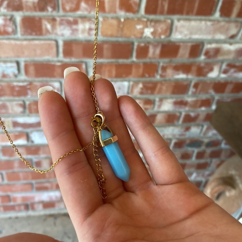 NWT Gold Chain Blue Crystal Pendant Necklace - Picture 2 of 4